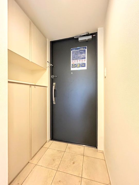 エミネンス高輪台の玄関