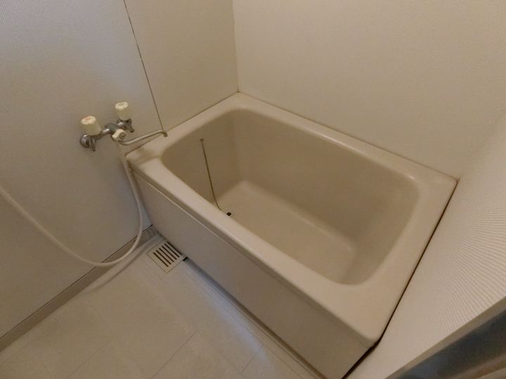 メゾンクレスト中島公園の風呂