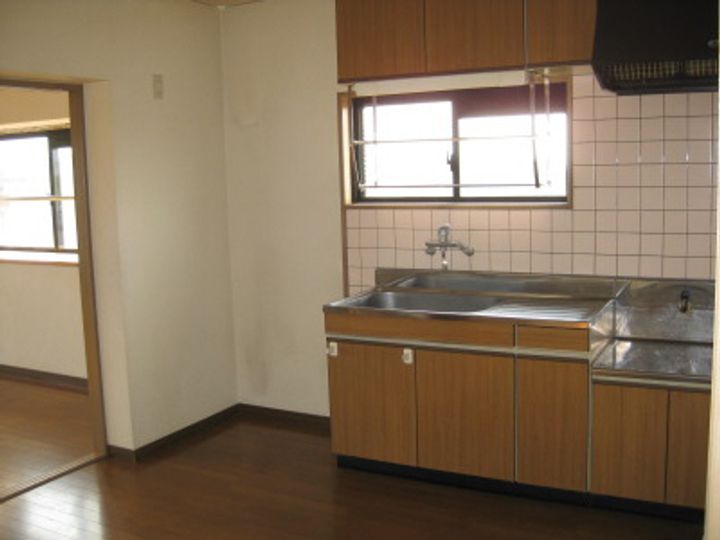 宮崎県北諸県郡三股町稗田(マンション)の賃貸物件のキッチン