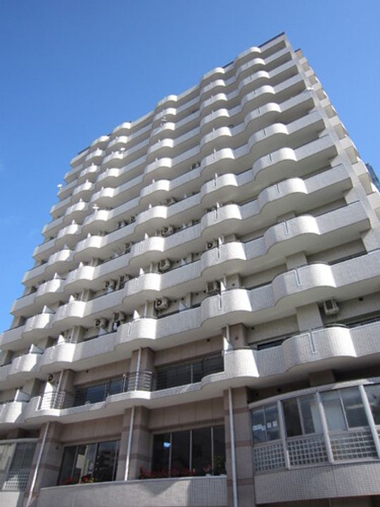 ライオンズマンション一番町の外観