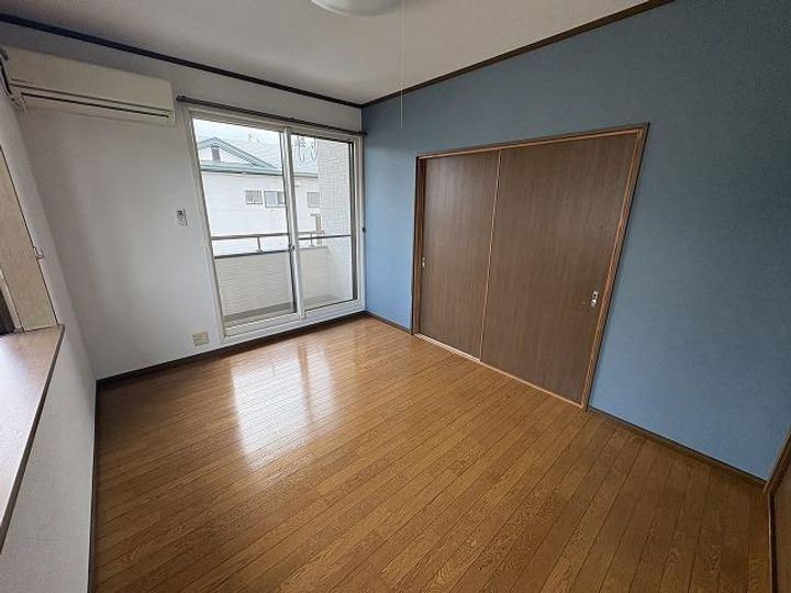 スピリットA棟の居間