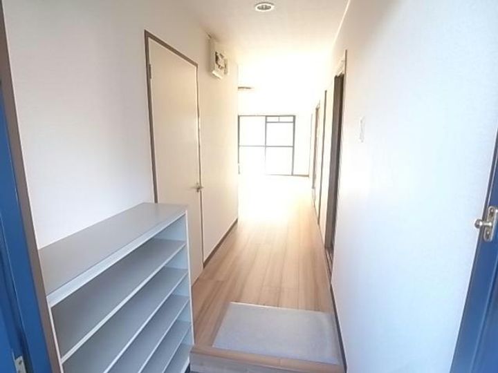 アルビアル羽島の玄関