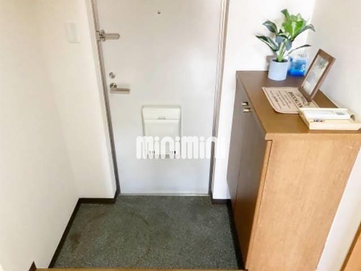 パルテネールYOUの玄関