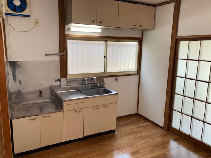 神奈川県横須賀市追浜本町1(アパート)の賃貸物件の居間