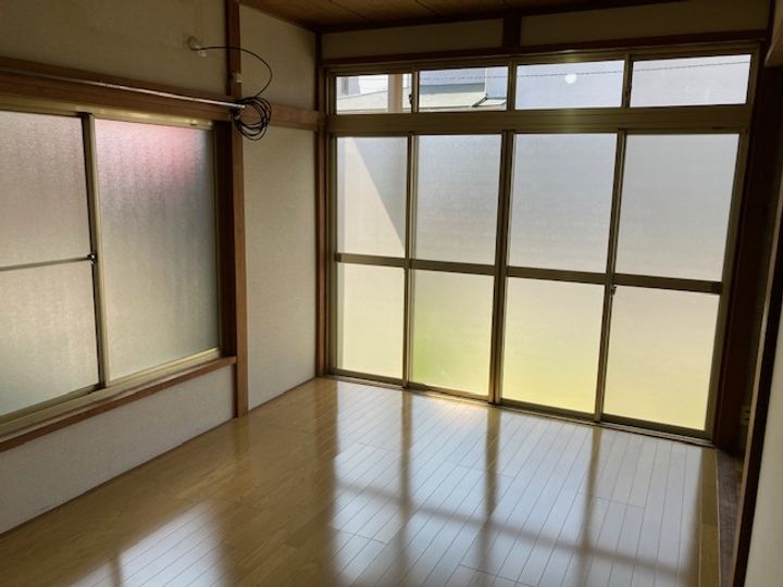 神奈川県横須賀市追浜本町1(アパート)の賃貸物件の居間