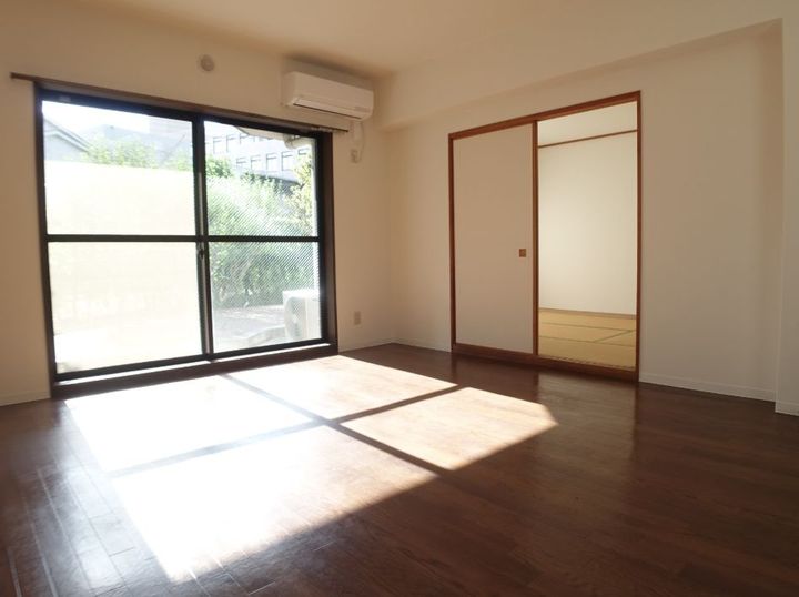 T’s garden横浜反町の居間