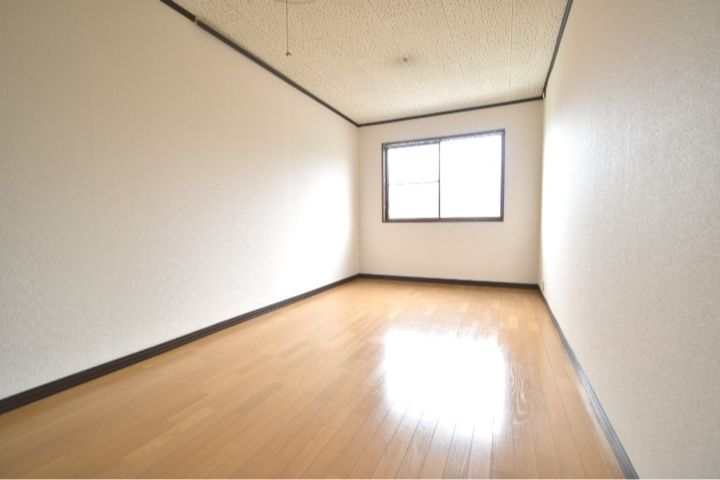 サンハイツ中央の居間