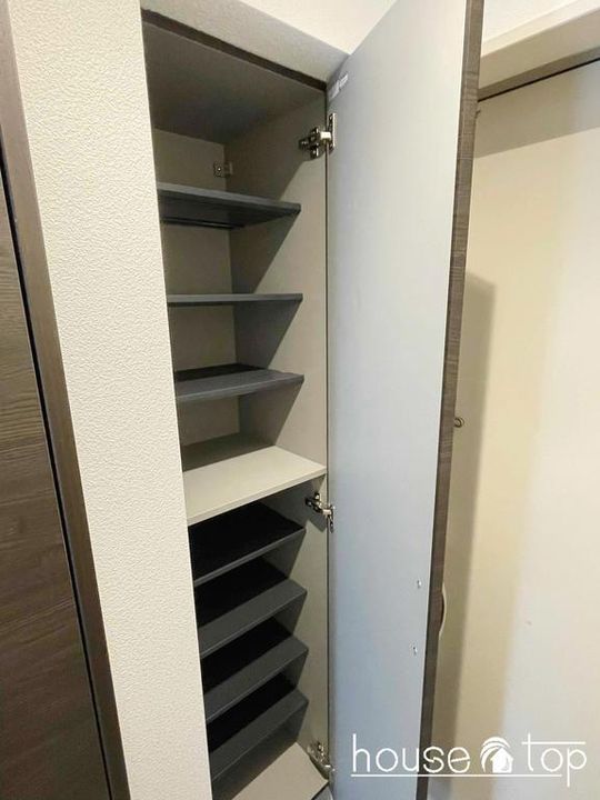 ラエタニテの内装