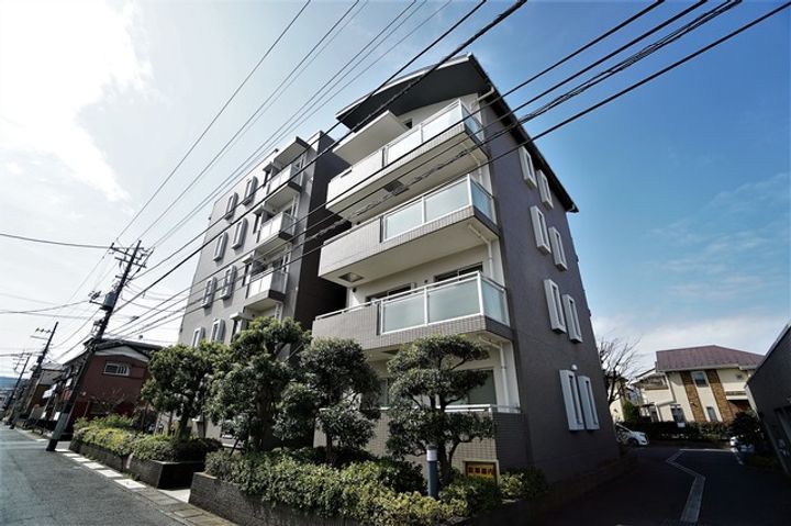 ファミールヴィラ多摩の外観