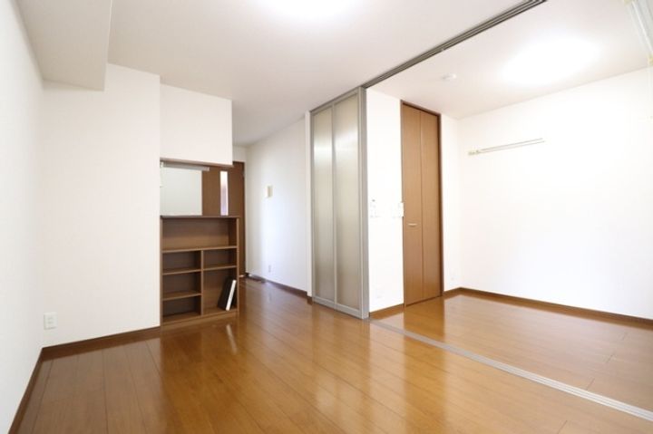 福岡県北九州市小倉南区徳力5(アパート)の賃貸物件の居間