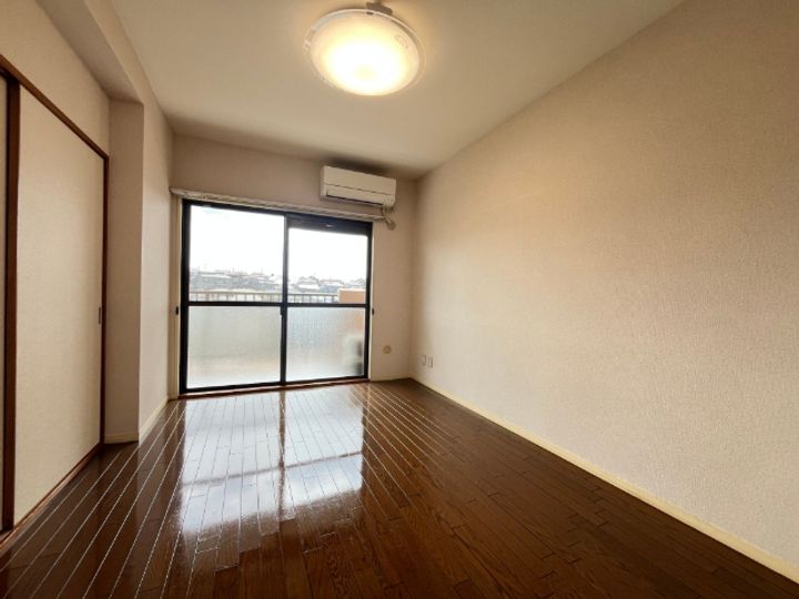 ライオンズマンション二俣川の丘の居間