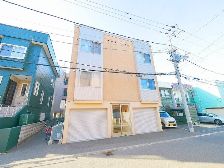 ドゥ・エクランの外観