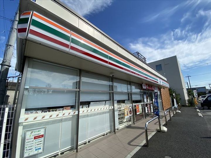 クリエオーレ衣摺Iの周辺