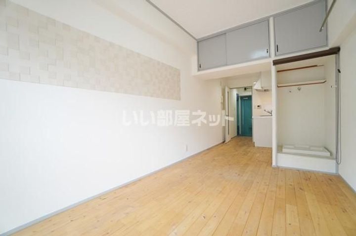 アバンダント84の居間