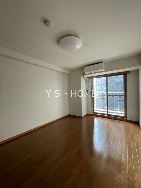 ヴェルデスの内装