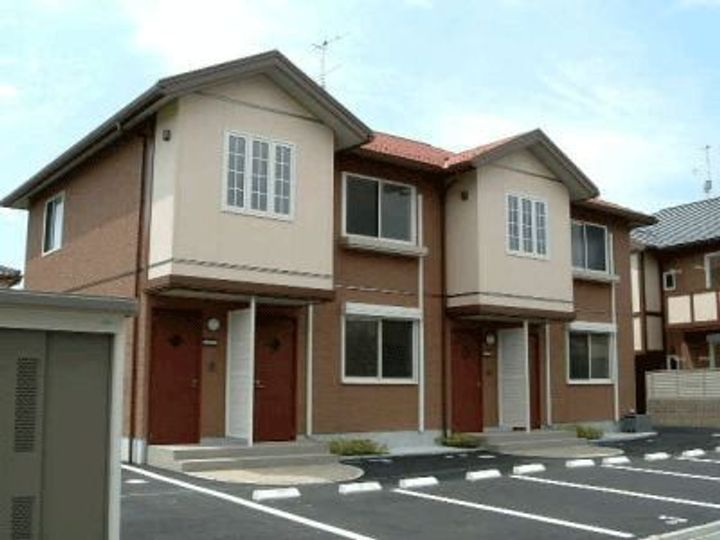 ハピネス西条 A棟の外観