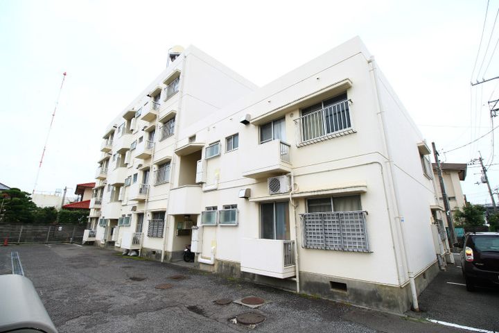 末広レインボーハイツの外観