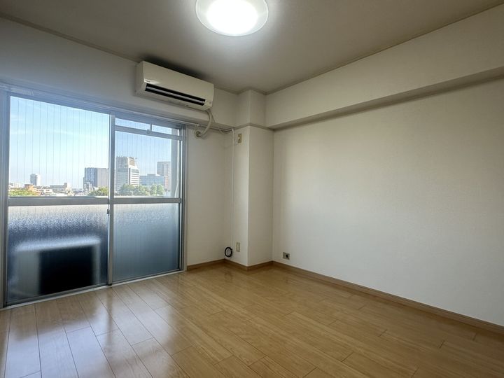 サンエスマンションの居間