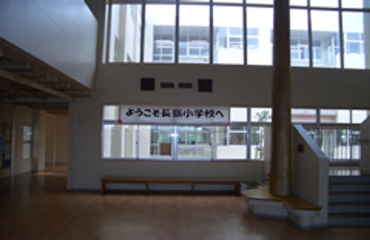 沖縄県豊見城市字根差部(アパート)の賃貸物件の周辺