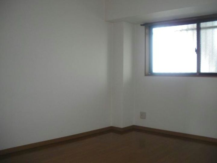 静岡県駿東郡清水町柿田(マンション)の賃貸物件の居間