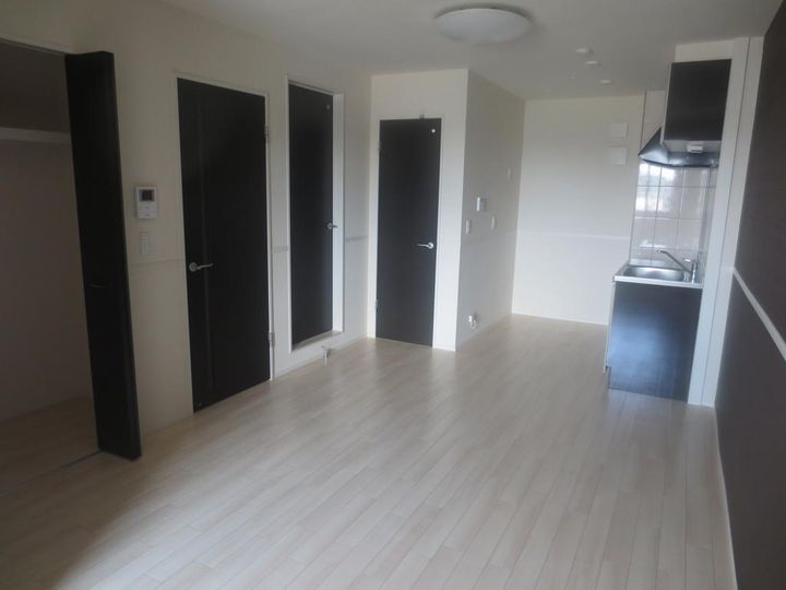 茨城県ひたちなか市大字足崎(アパート)の賃貸物件の居間