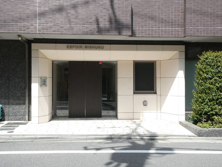 エスポワール三宿の地図