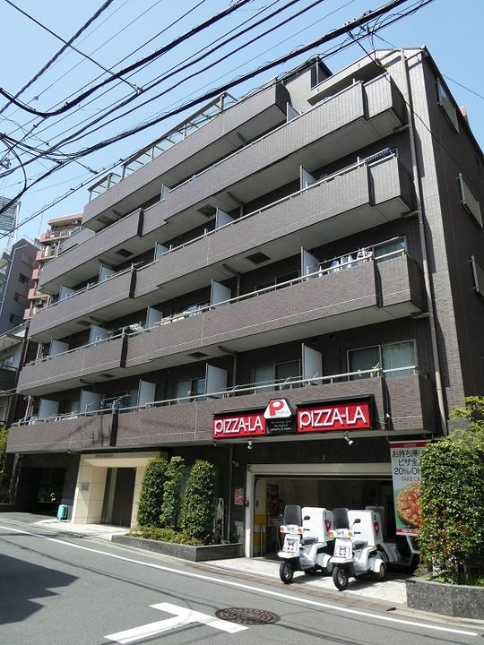 エスポワール三宿の外観