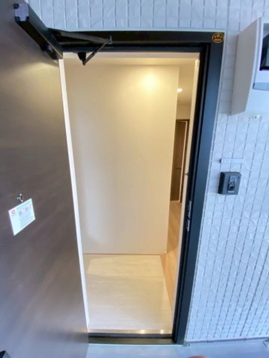 千葉県千葉市若葉区都賀2(マンション)の賃貸物件の玄関