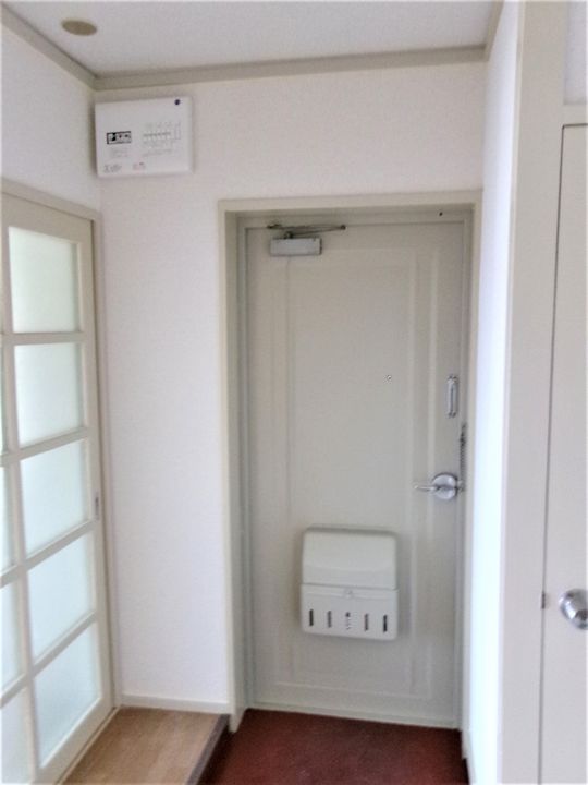 大阪府大阪市住之江区御崎7(一戸建)の賃貸物件の玄関