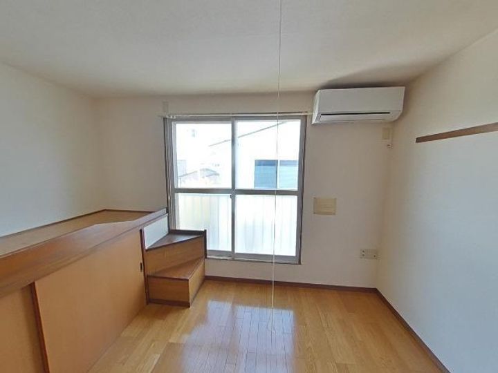 APマツダ IIIの居間