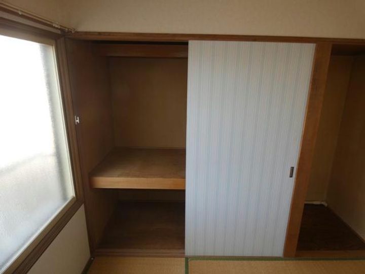 スカイハイツ(愛国西)の内装