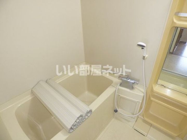 兵庫県加古川市平岡町一色東2(マンション)の賃貸物件の風呂