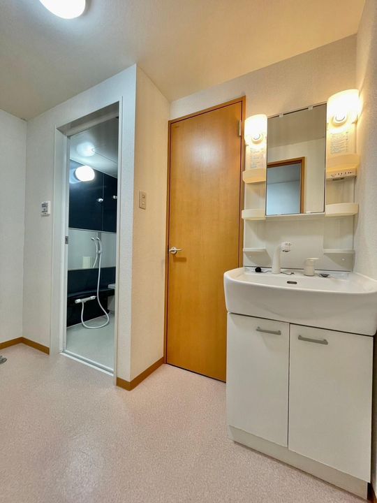 アネーロの内装