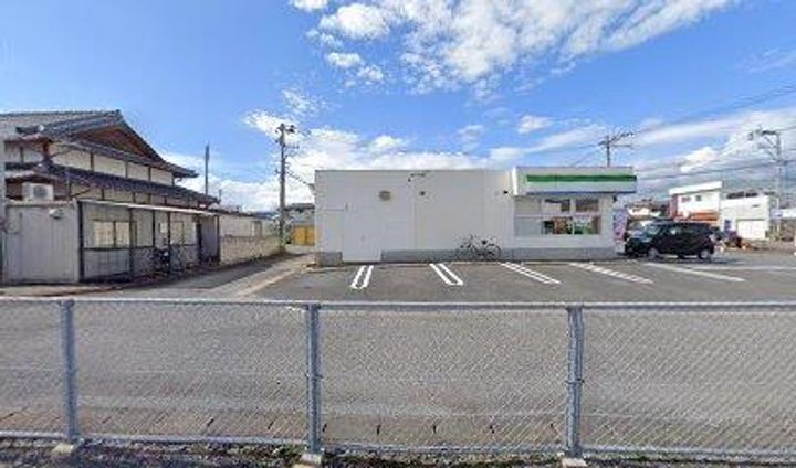 アネーロの周辺