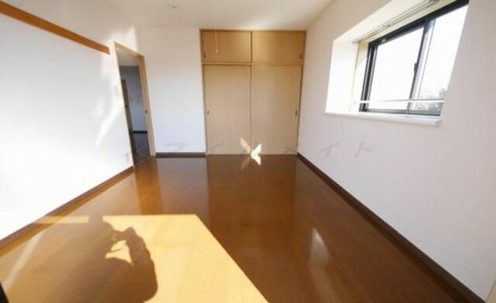 パレス木の間の居間