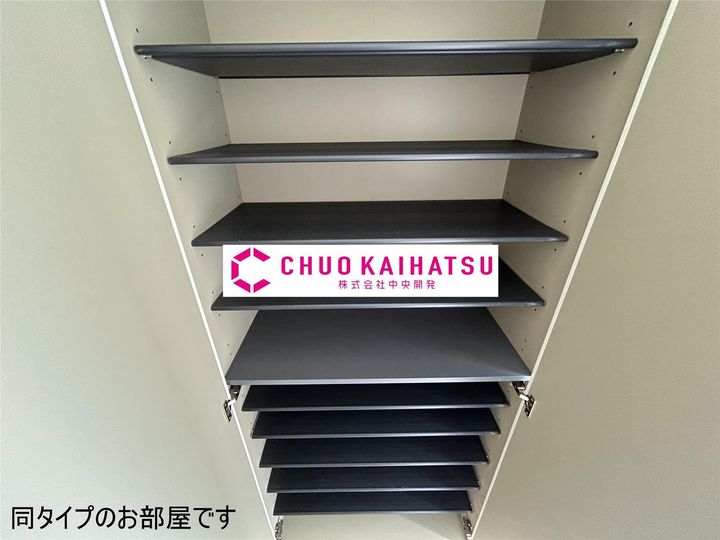 LiLian(リリアン)の内装