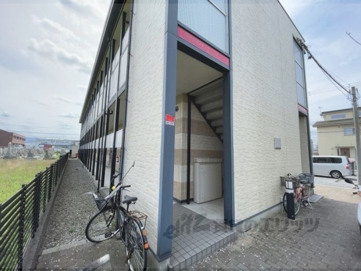 レオパレスアンソレイユの外観