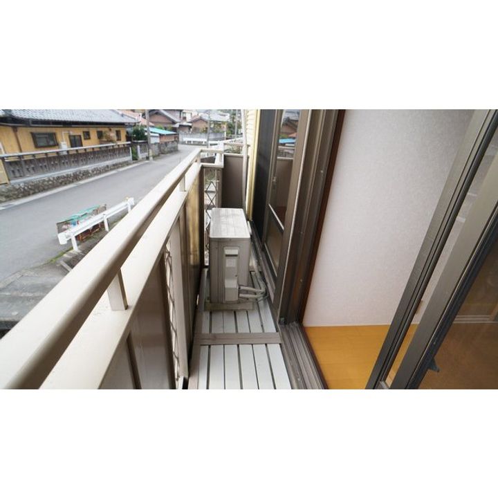 パナシティ杉の本の内装