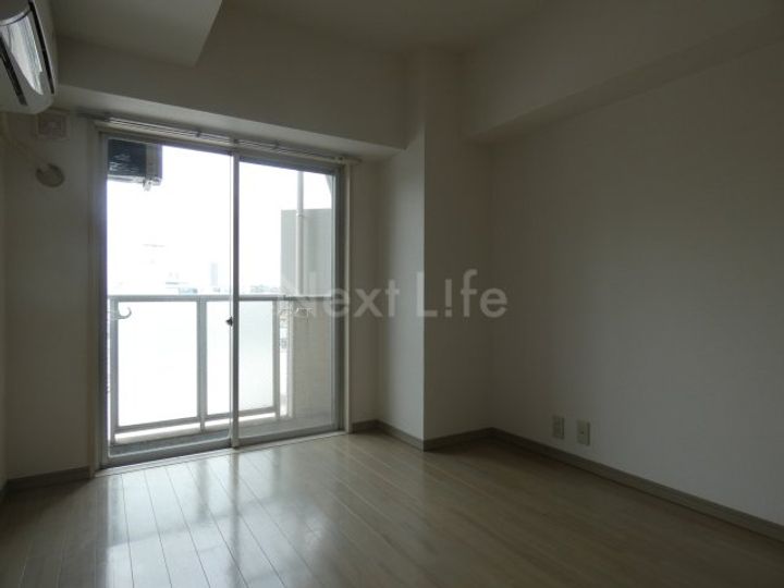 ネオマイム鶴見フルレゾンの居間