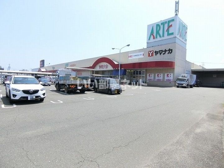 コンティノアール Bの周辺