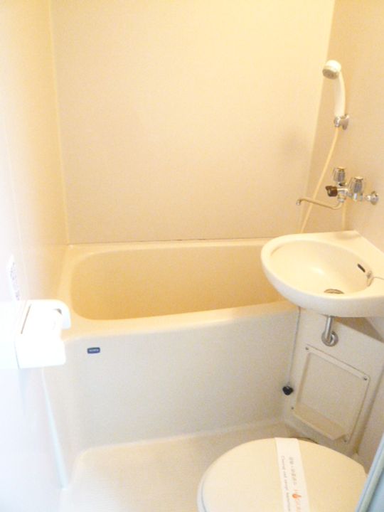 ハウス白百合の風呂