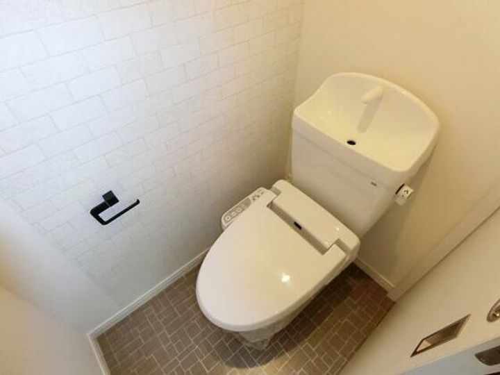 modern palazzo光の森の内装