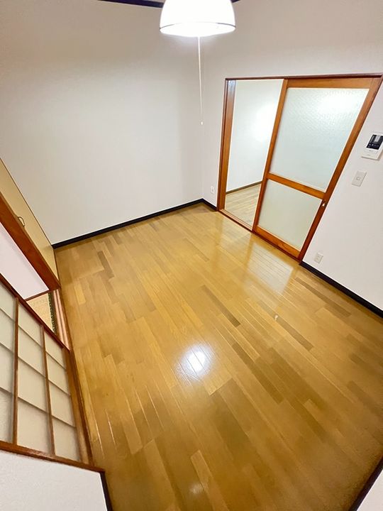 フラワーハイツの居間