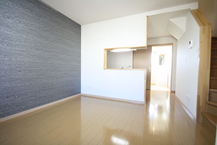 ミルズグランディール秋葉の居間