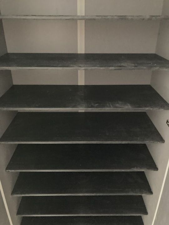 YUKEN沢田ビルの玄関