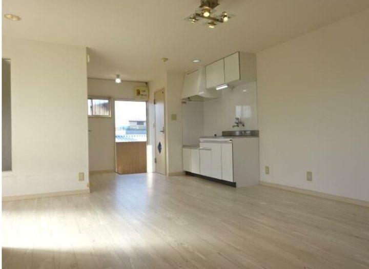 和光マンションの居間