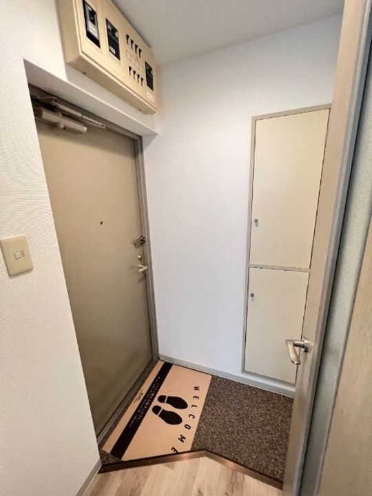 グリーンヒルズ壱番館の玄関