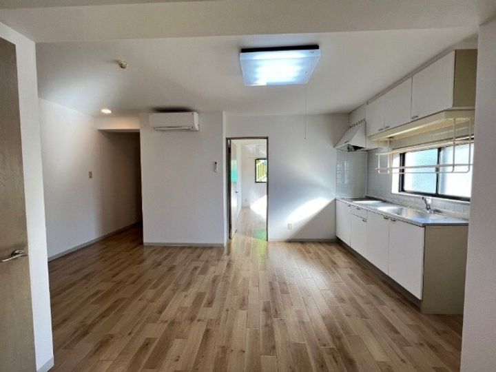 グリーンヒルズ壱番館の居間