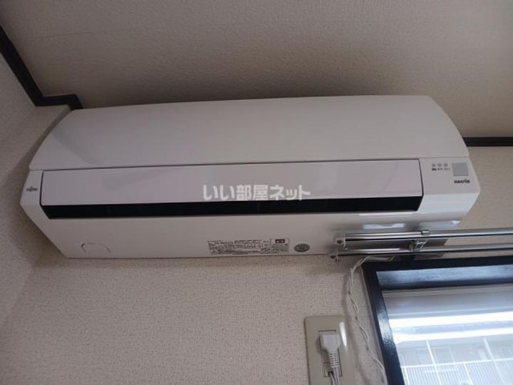 サープラス AKI Aの内装