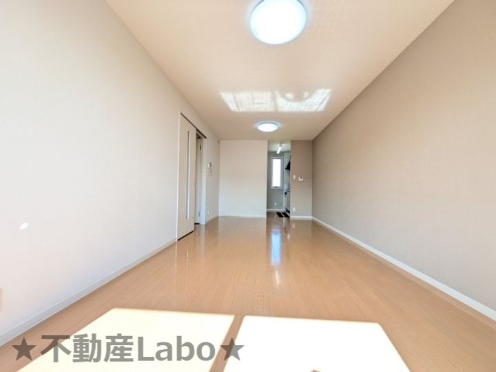 徳島県徳島市川内町平石若宮(アパート)の賃貸物件の居間